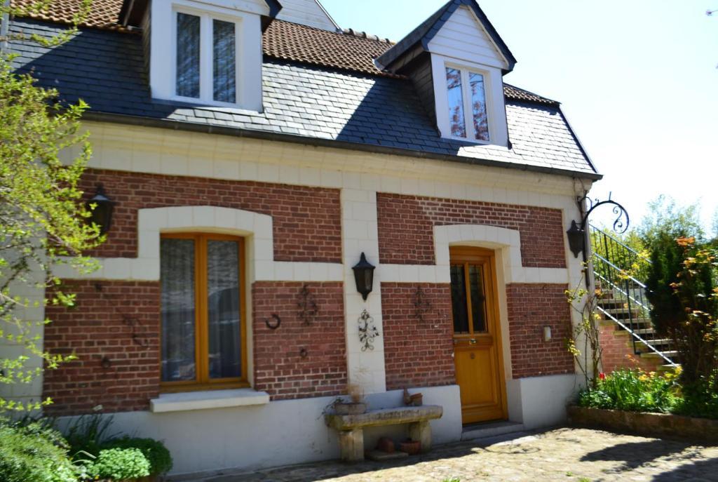 Coq Hotel Montreuil  Exteriör bild