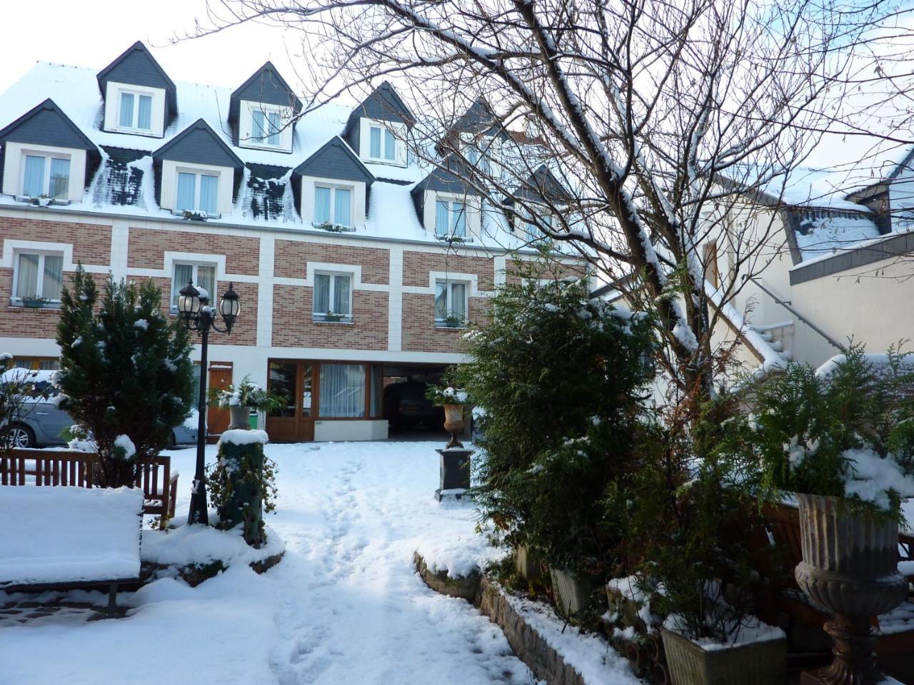 Coq Hotel Montreuil  Exteriör bild